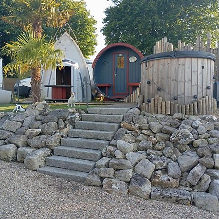 Hotel Ch'Ti Tonneau La Neuville-du-Bosc Exterior foto